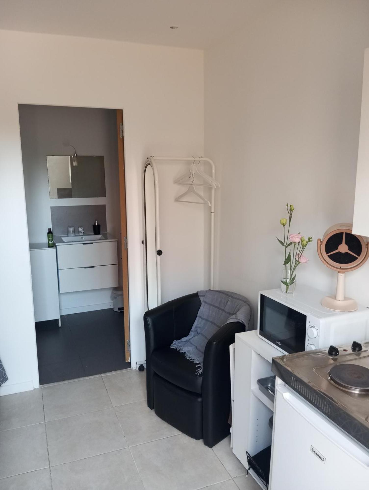 Studio De 14M2 Dans Une Maison Cagnes-sur-Mer Kültér fotó
